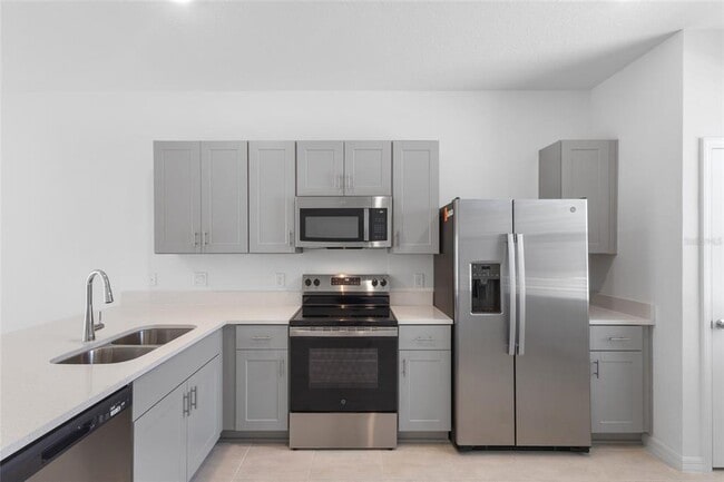 Building Photo - 3094 Skyline Lp