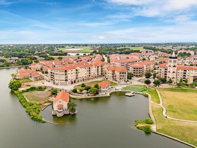 Foto del edificio - 6601 Mediterranean Dr