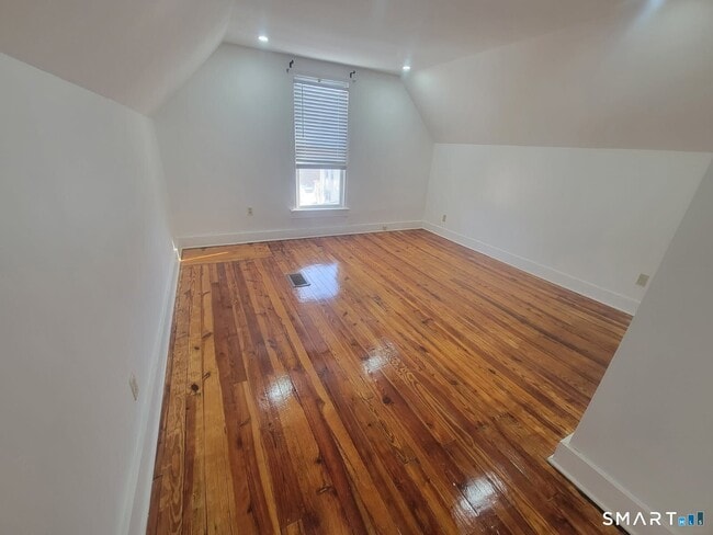 Building Photo - 38 Auburn St