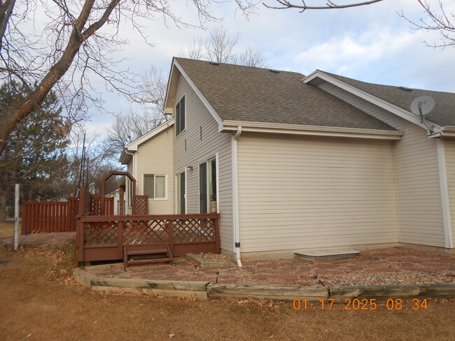 Building Photo - 2020 Niagara Dr