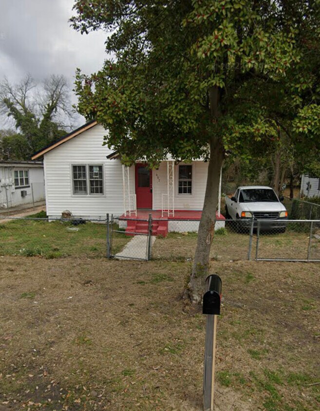 Primary Photo - 607 W Marion St