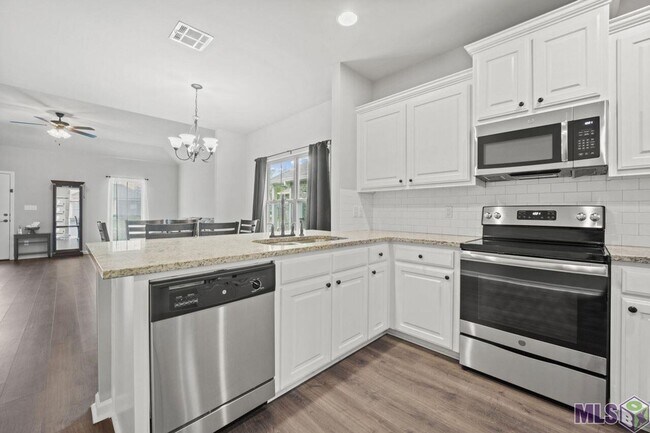 Foto del edificio - Home for Lease