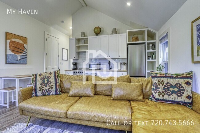 Foto del edificio - 2546 1/2 California St-