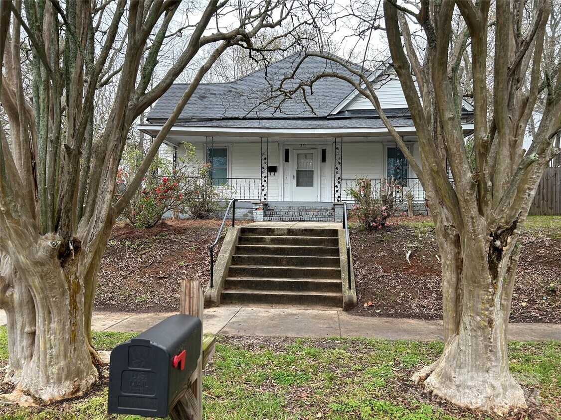 316 W Arch St, Lancaster, SC 29720 House Rental in Lancaster, SC