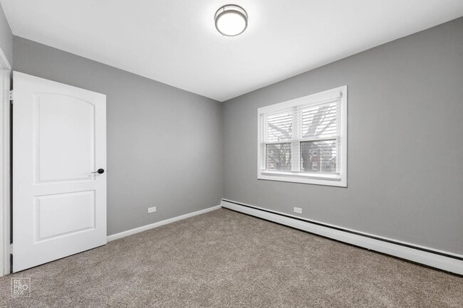 Building Photo - Dryden Homes- 1-21 N Dryden Pl