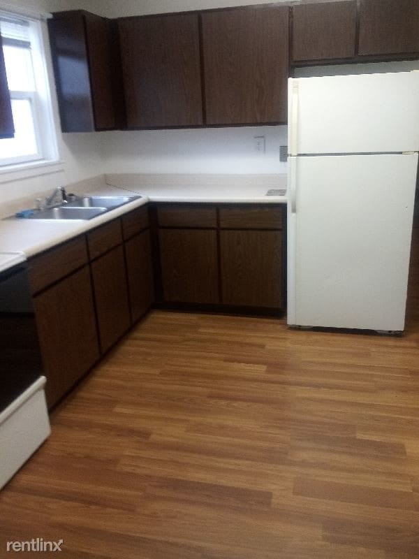 Building Photo - 1 br, 1 bath Apartment - 4th Street