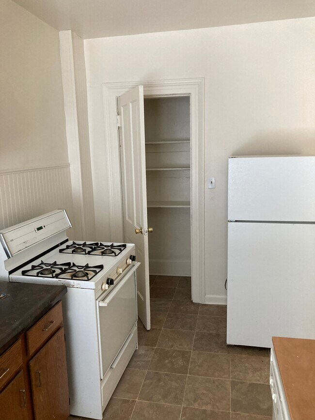 Pantry - 939 N Ogden St