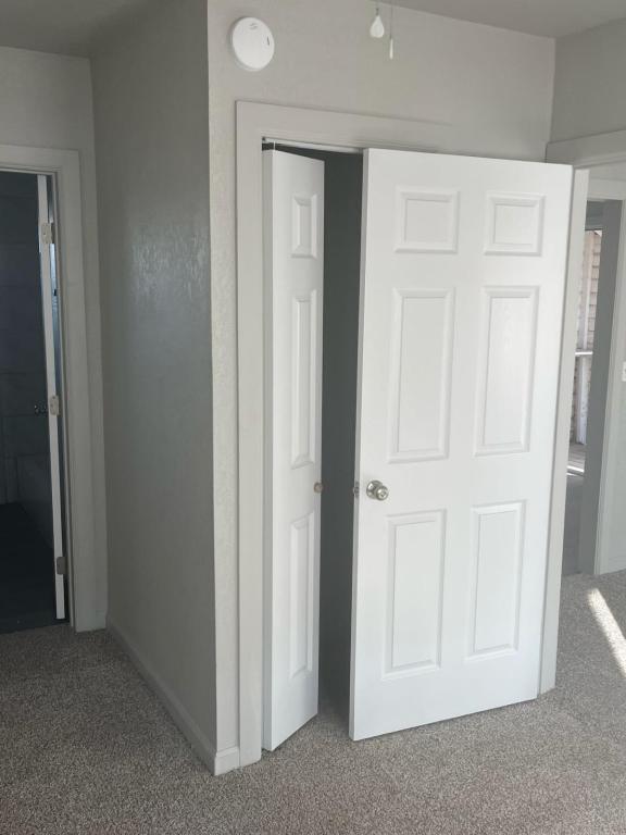 Photo - 301 NE 26th St