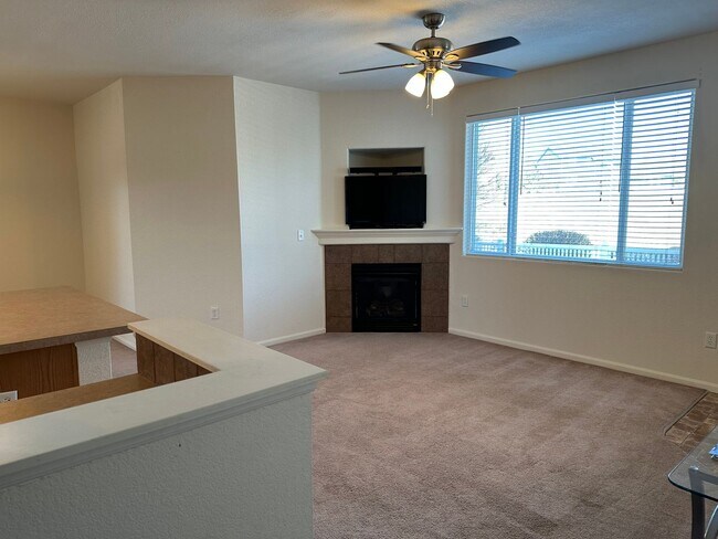 Foto del edificio - 2BD 2Bth near Centerra