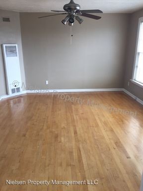 Building Photo - 303 W Quartz St