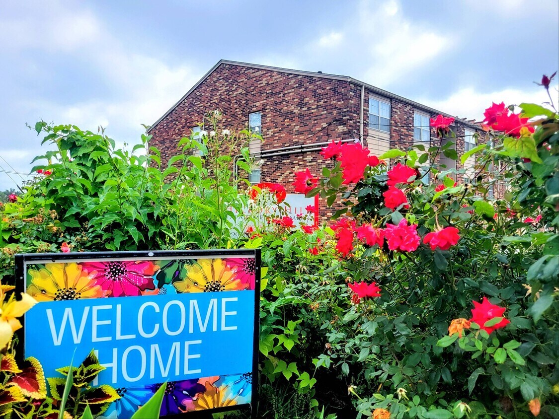 Skyview Commons Apartments 9907 Grassland Dr Jeffersontown, KY