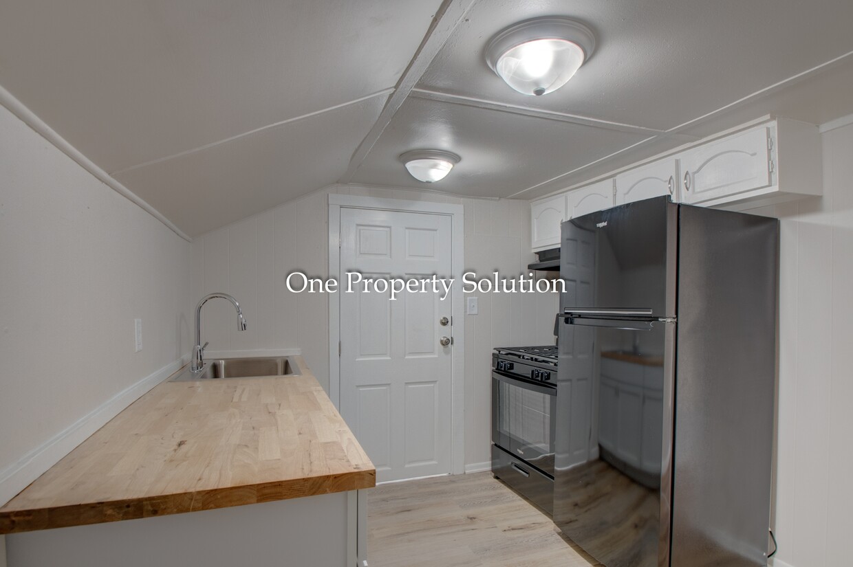 Primary Photo - 6419 W 25th Ave
