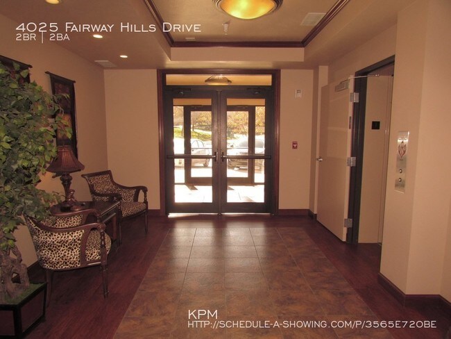 Foto del edificio - 4025 Fairway Hills Dr