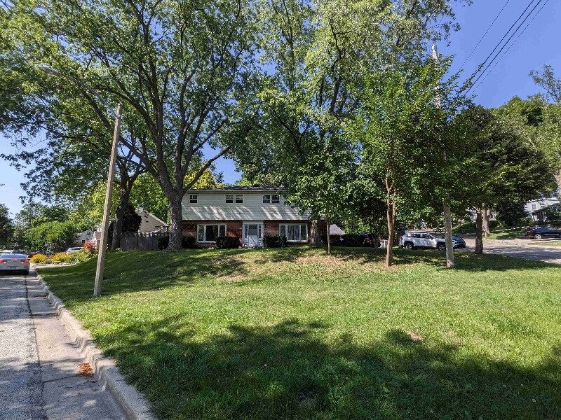 Primary Photo - 251 N 116th St