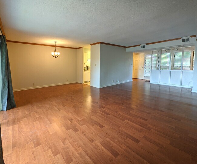 Building Photo - 189 Berlin Dr