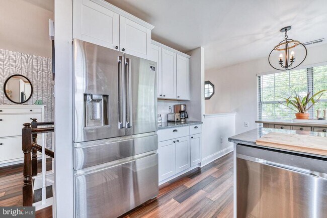 Foto del edificio - 2402 Sterling Rd