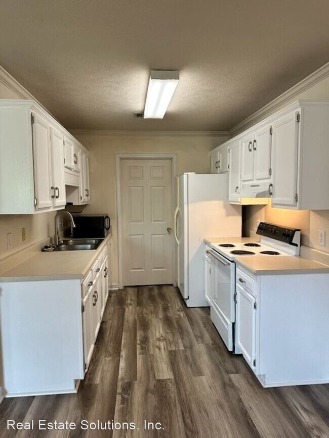 Foto del edificio - 2 br, 2 bath House - 1940 Christine Dr.