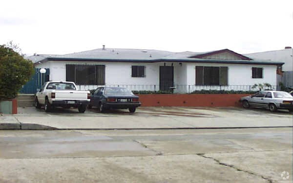 Foto del edificio - 829-833 26th St