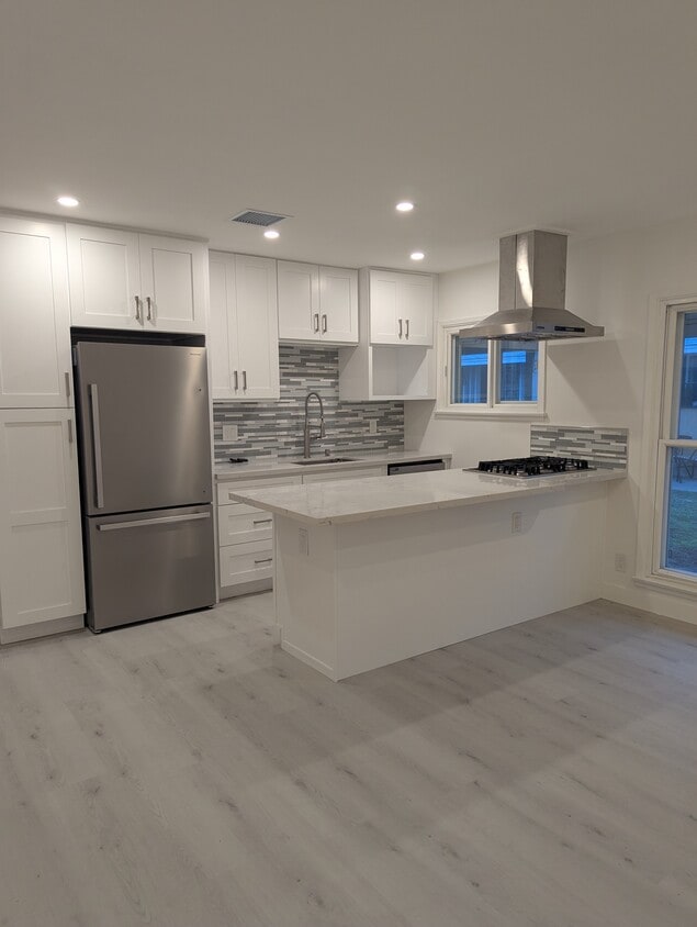 Foto principal - 1906 N Hollywood Way