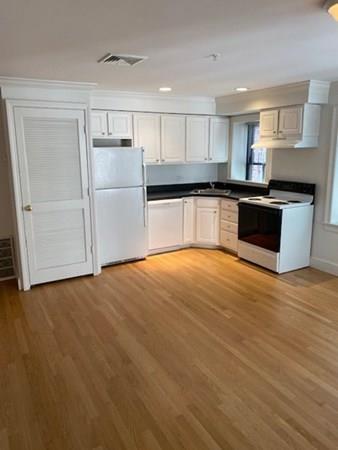Building Photo - 575 Tremont St