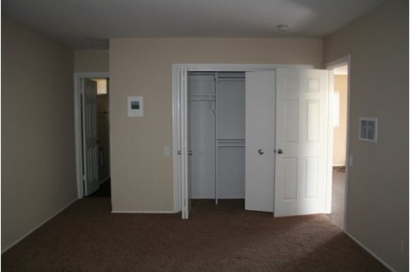 Bedroom - Orange Elden Apartments