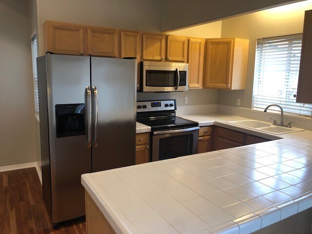 Foto del edificio - Gorgeous Townhome in SLC!