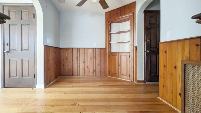 Dining Room - 2822 Victoria Ave