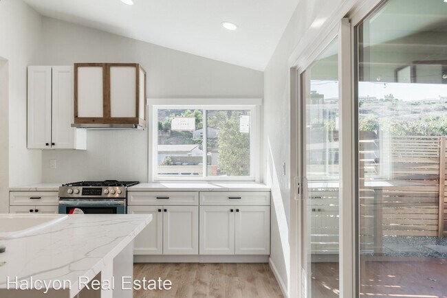 Foto del edificio - 4 br, 2 bath House - 211 James Street