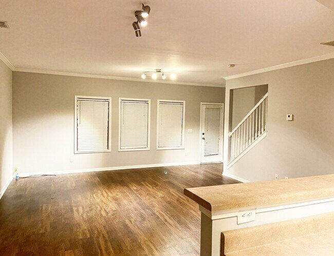 Building Photo - 7173 Fringe Flower Dr