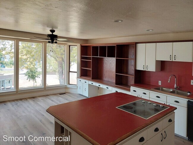 Foto del edificio - 4 br, 3 bath House - 2574 S 75 W