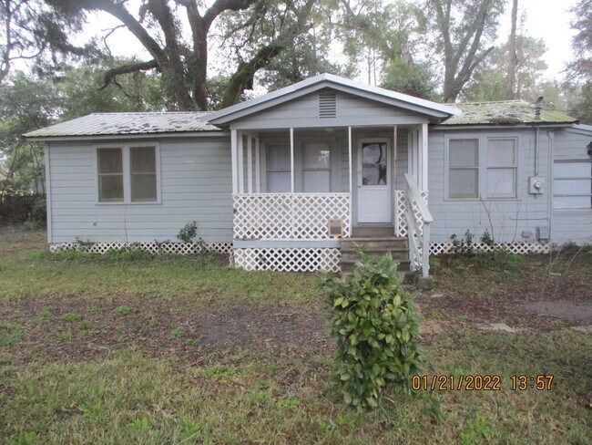 Foto del edificio - 2415 Rosebrier Ave