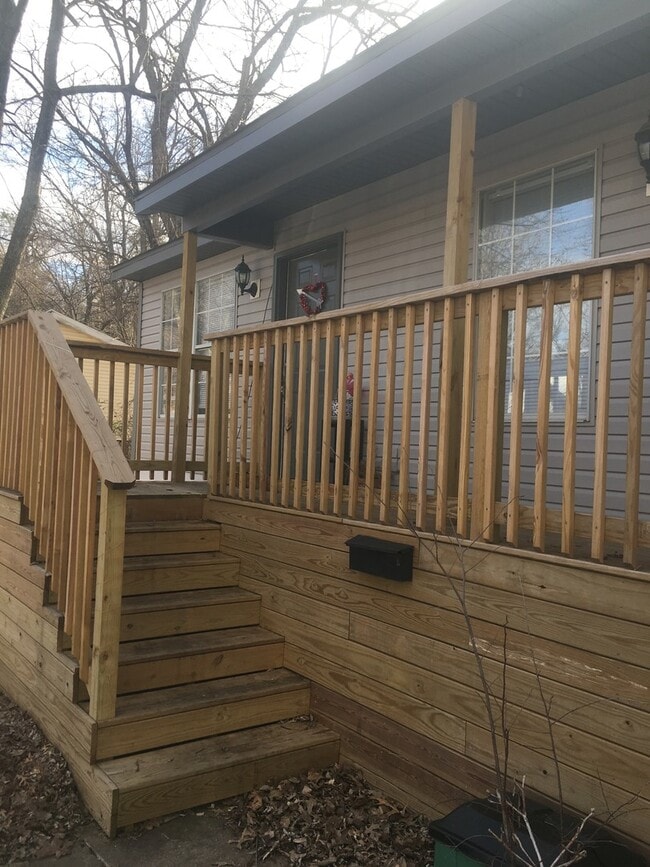 Photo - 719-721 N Storer Ave Apartment