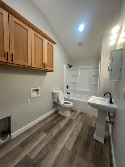 Building Photo - 152 Cp Rd S