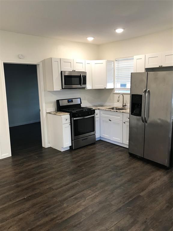 Foto principal - 3819 Menard St