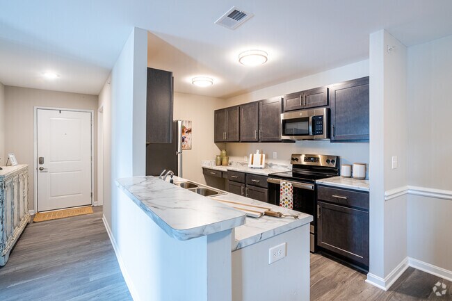 2BR, 2BA - 110 m2 - Bar y cocina - Crestwood Commons