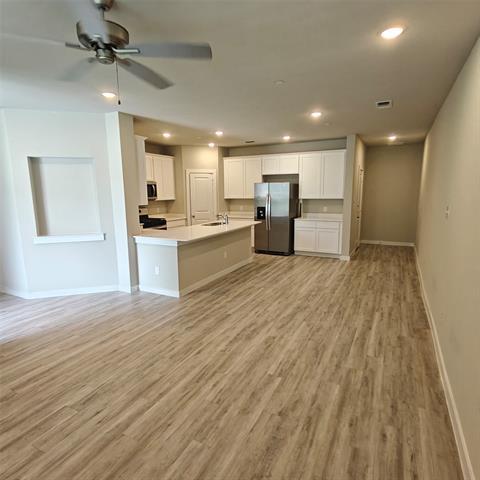 Foto del edificio - 1308 Creekbank Dr