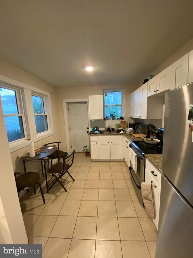 Foto principal - 5156 Leiper St