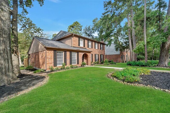 Building Photo - 17 E Wandering Oak Dr