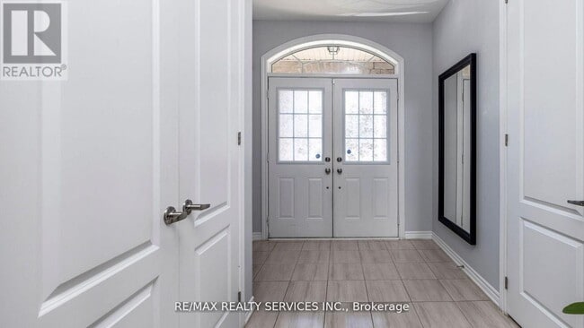 Photo du bâtiment - 104 Roulette Cres