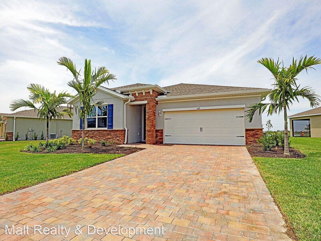 Primary Photo - 3 br, 2 bath House - 269 Springhill Lake Loop