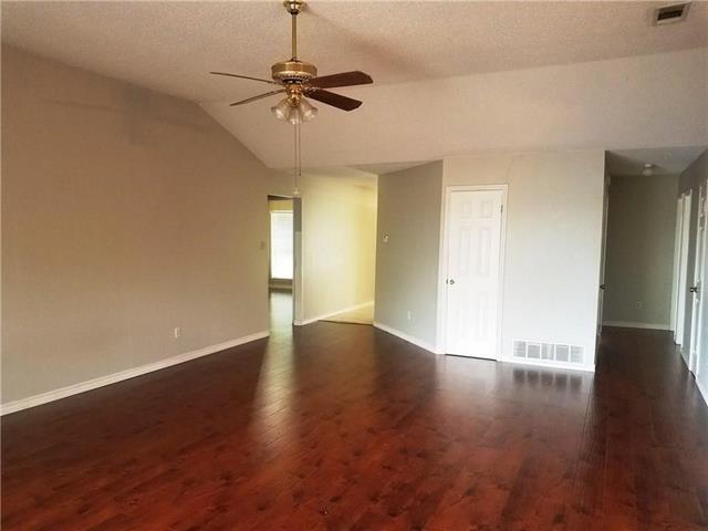 Building Photo - 2425 Inverness Dr