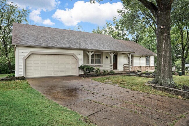 Foto del edificio - 15699 Iron Lake Ct