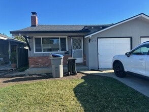 Building Photo - 1076-1078 Nottingham Pl