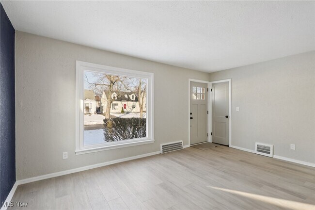 Foto del edificio - 21316 Watson Rd