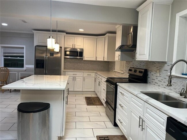 Building Photo - 3415 Glensford Dr