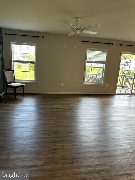 Foto del edificio - 4203 Flanders Ct