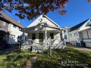 Building Photo - 9905 Dunlap Ave