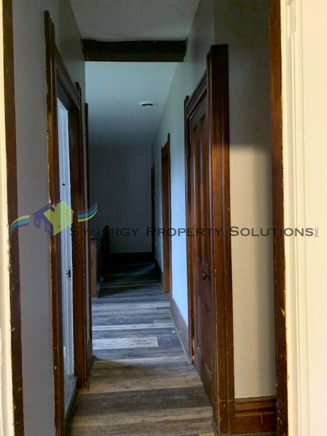 Foto del edificio - Sturges Ave. 143 - 145