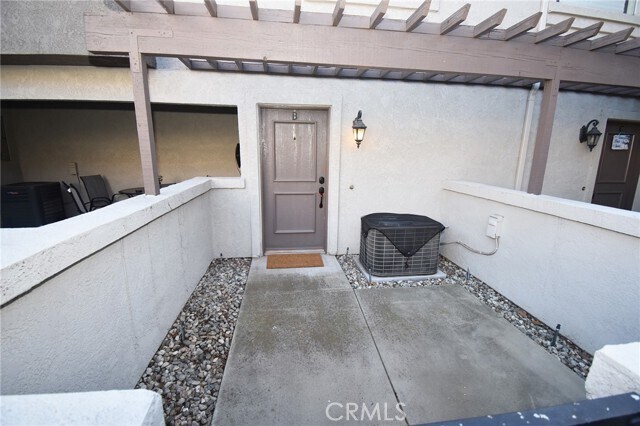 Foto del edificio - 9872 Highland Ave
