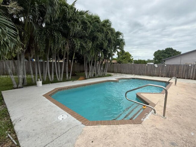 Foto del edificio - 25912 SW 133rd Pl